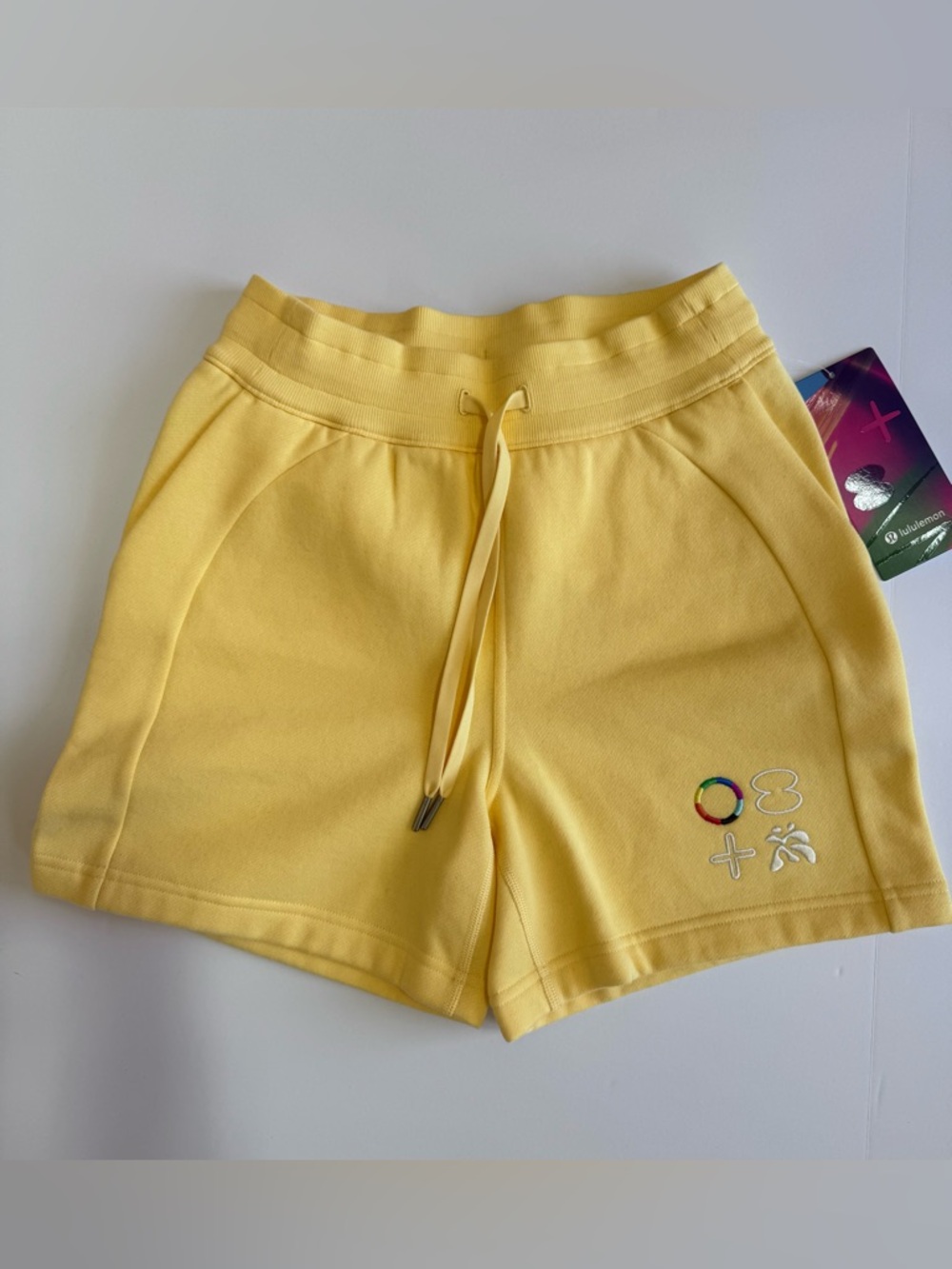 Lululemon Scuba High-Rise Short 5” *Pride